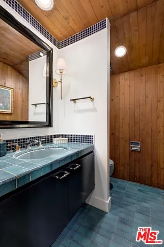 $18,500 | 515 North Roxbury Drive, Beverly Hills, CA 90210