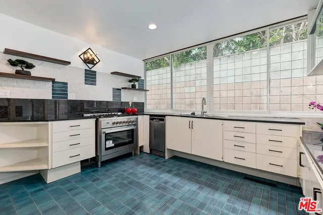 $18,500 | 515 North Roxbury Drive, Beverly Hills, CA 90210