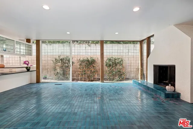 $18,500 | 515 North Roxbury Drive, Beverly Hills, CA 90210