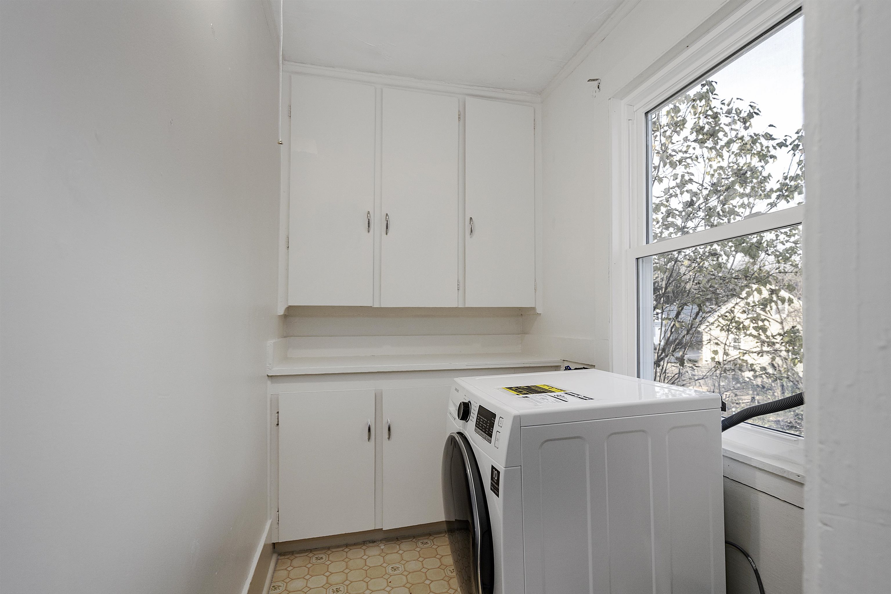 33 Bay Road Newmarket, NH 03857 - Photo 13 of 39 Gallery Image 13