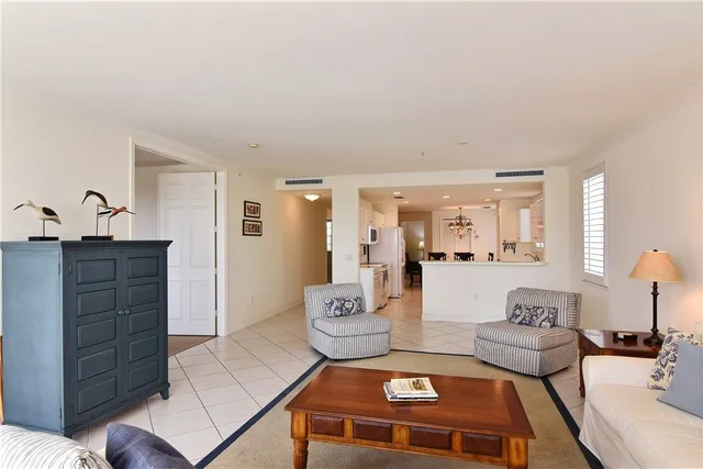 $7,500 | 940 Turtle Cove Lane, Unit 210, Vero Beach, FL 32963