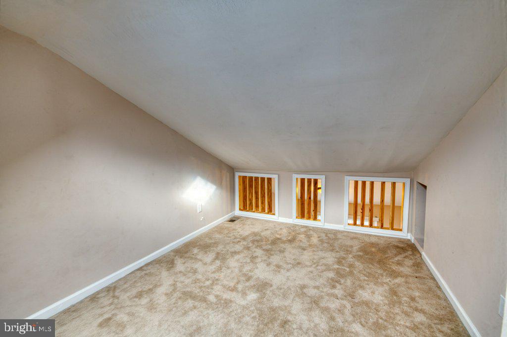 241 Via Cascata Drive Lindenwold, NJ 08021 - Photo 14 of 19