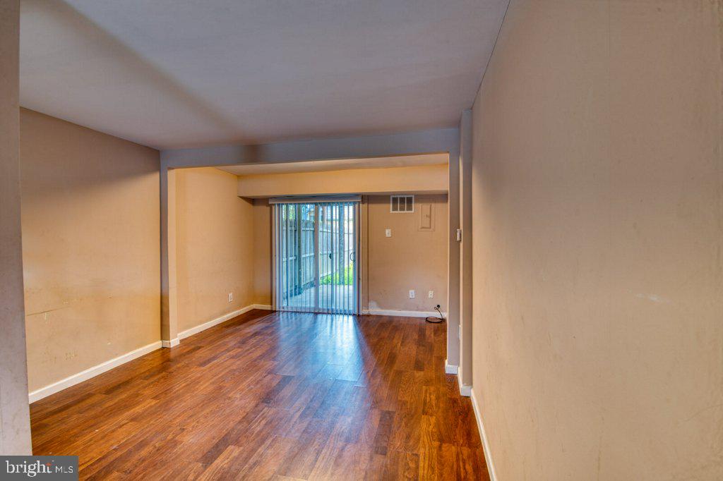 241 Via Cascata Drive Lindenwold, NJ 08021 - Photo 3 of 19