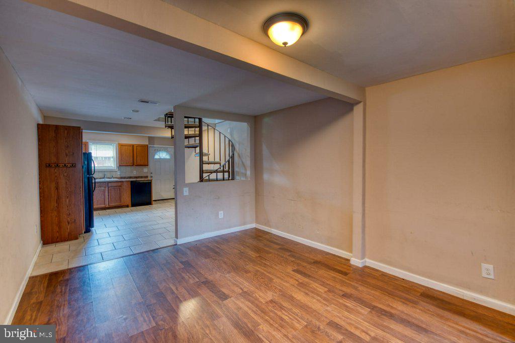 241 Via Cascata Drive Lindenwold, NJ 08021 - Photo 4 of 19