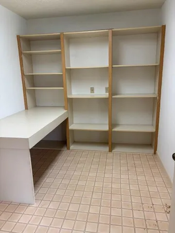 $1,200 | 2621 Village Boulevard, Unit 205, West Palm Beach, FL 33409