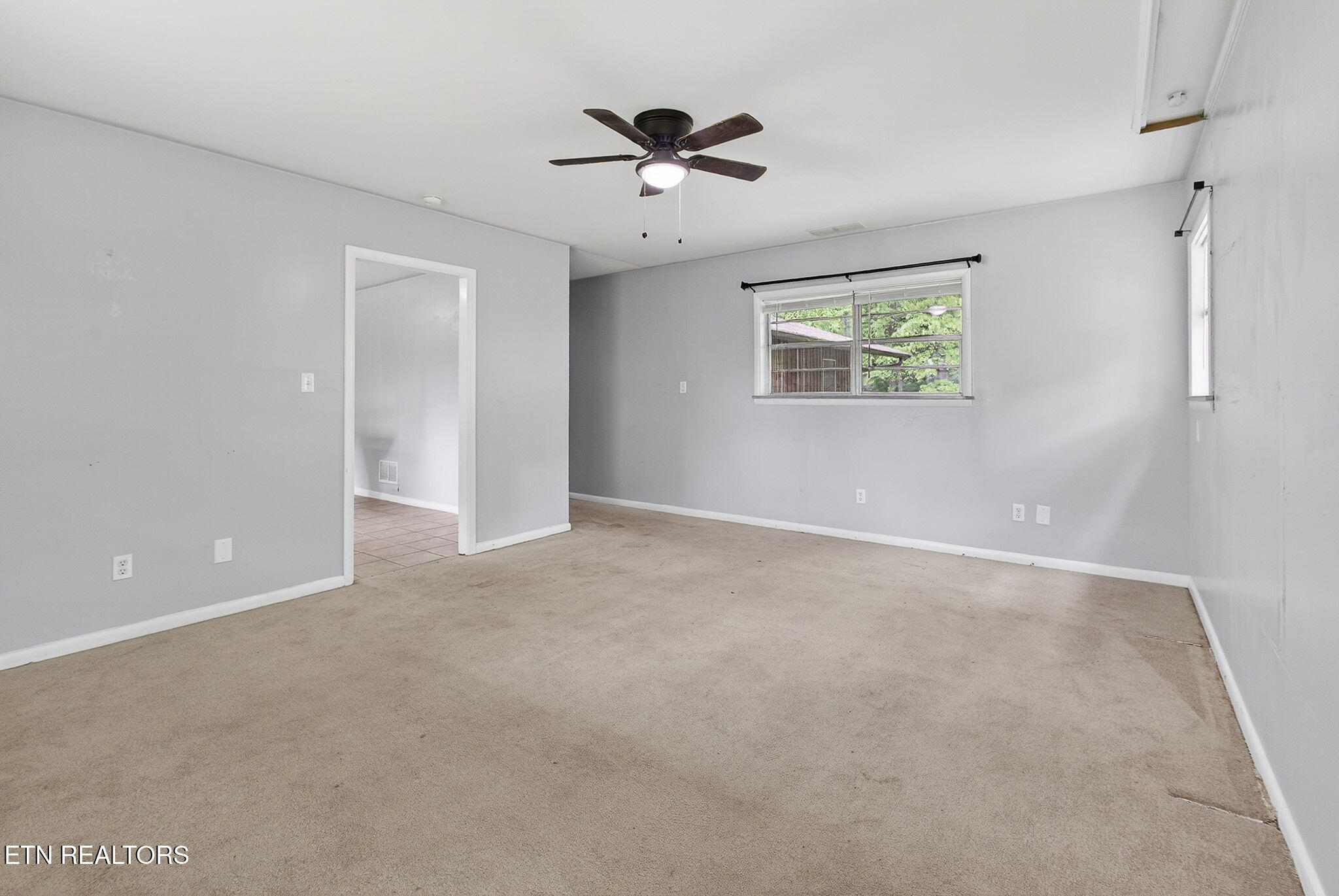 414 Guille Street Athens, TN 37303 - Photo 12 of 29 LB1A5000