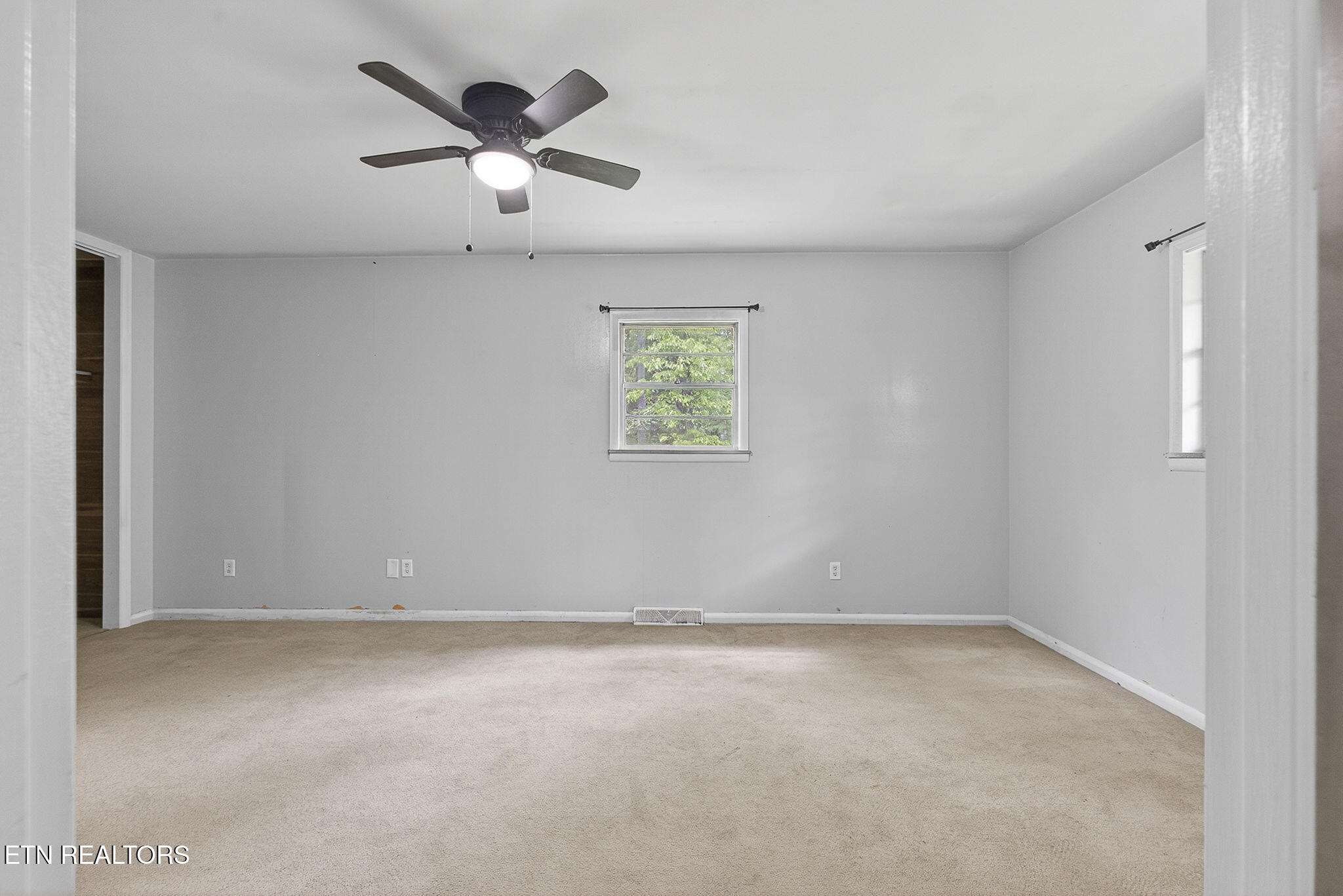 414 Guille Street Athens, TN 37303 - Photo 17 of 29 LB1A5015