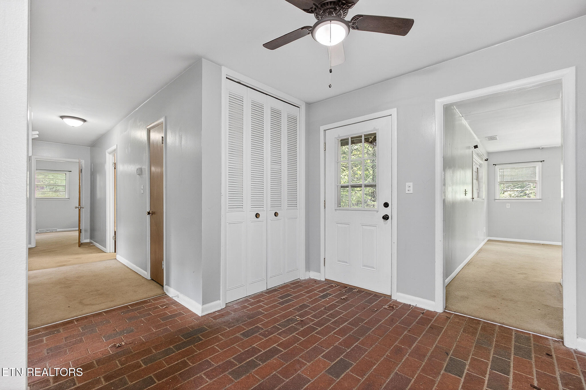 414 Guille Street Athens, TN 37303 - Photo 7 of 29 LB1A4985
