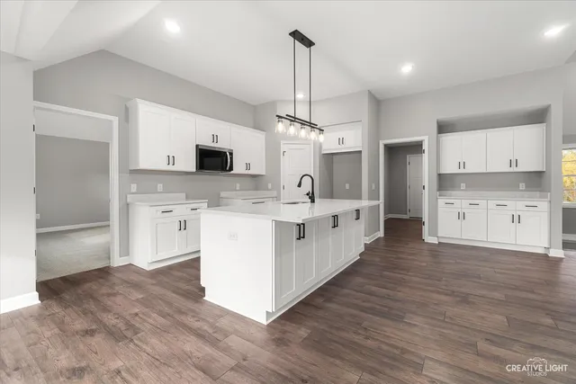 $569,990 | 232 Windham Circle, Yorkville, IL 60560