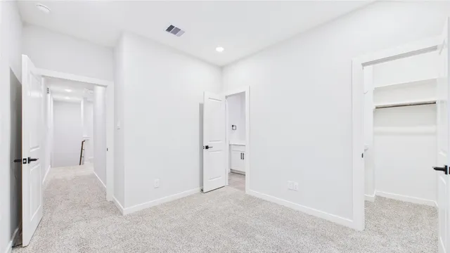 $335,000 | 5032 Creekmont Drive, Houston, TX 77091