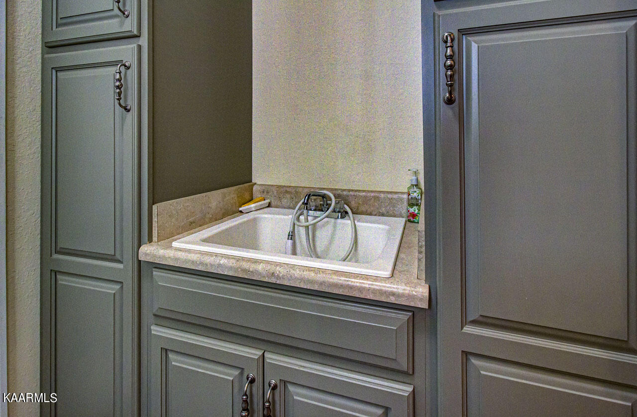 1900 Malone Road Loudon, TN 37774 - Photo 15 of 47 Laundry