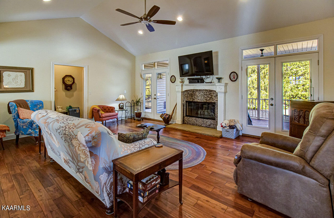 1900 Malone Road Loudon, TN 37774 - Photo 7 of 47 Great Room