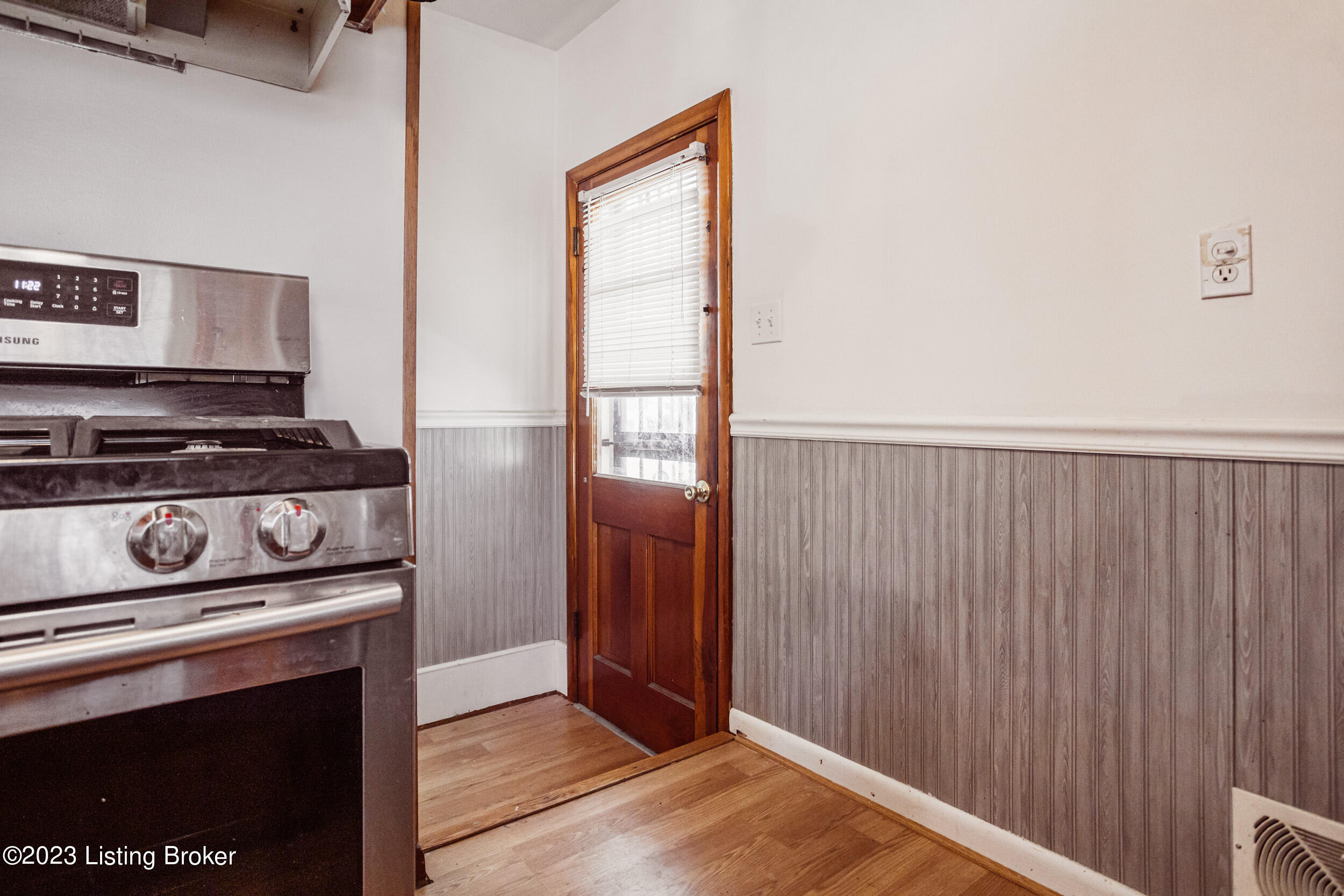 6308 Hunters Grove Road Louisville, KY 40216 - Photo 29 of 46 6308 Hunters Grove Rd-29