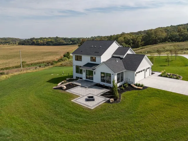 $1,850,000 | 4921 8th Street Southwest, Rochester, MN 55902