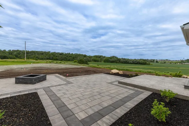 $1,850,000 | 4921 8th Street Southwest, Rochester, MN 55902