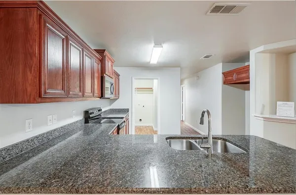 $449,000 | 452 Canvas Court, Crowley, TX 76036