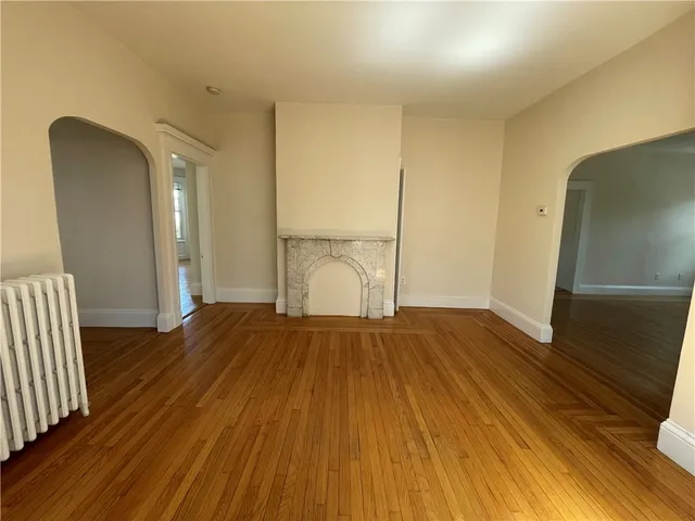 $3,000 | 26 Ayrault Street, Unit 1, Newport, RI 02840