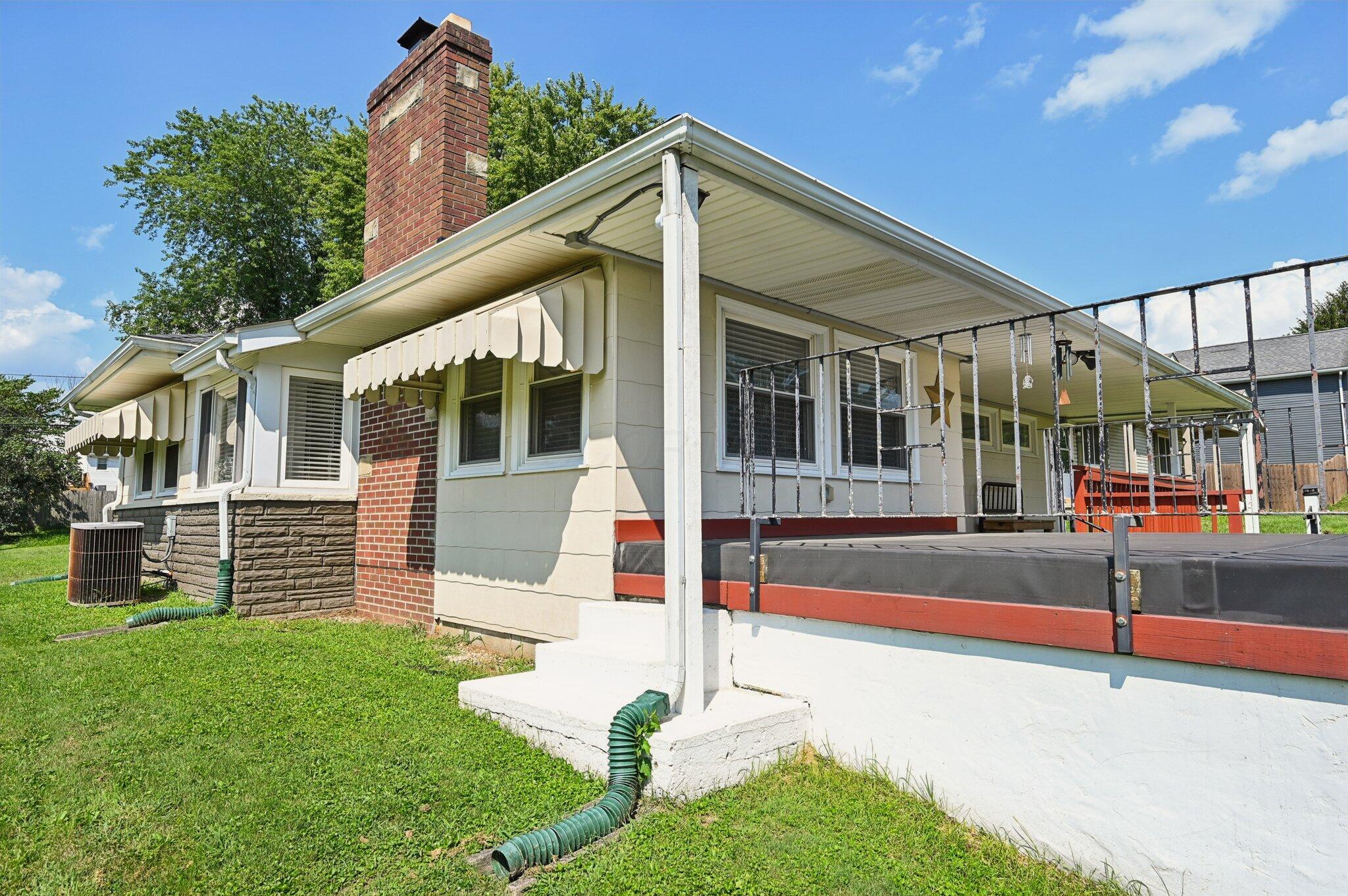 424 Ridge Avenue Newark, OH 43055 - Photo 3 of 36 3-web-or-mls-Ridge Ave-S0608-003