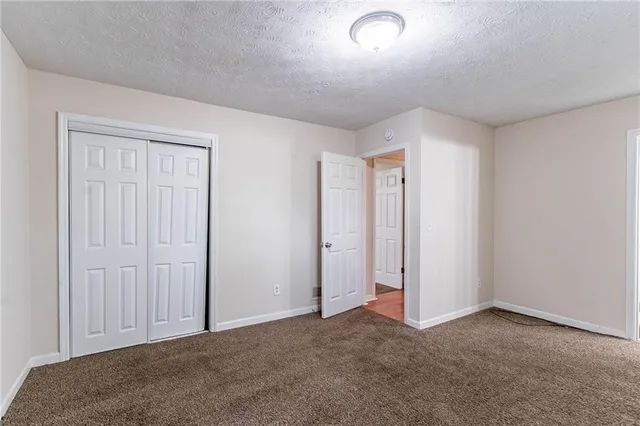 $196,000 | 6708 Bedford Road, Rex, GA 30273