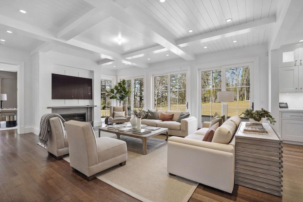 441 Glen Road Weston, MA 02493 - Photo 3 of 30