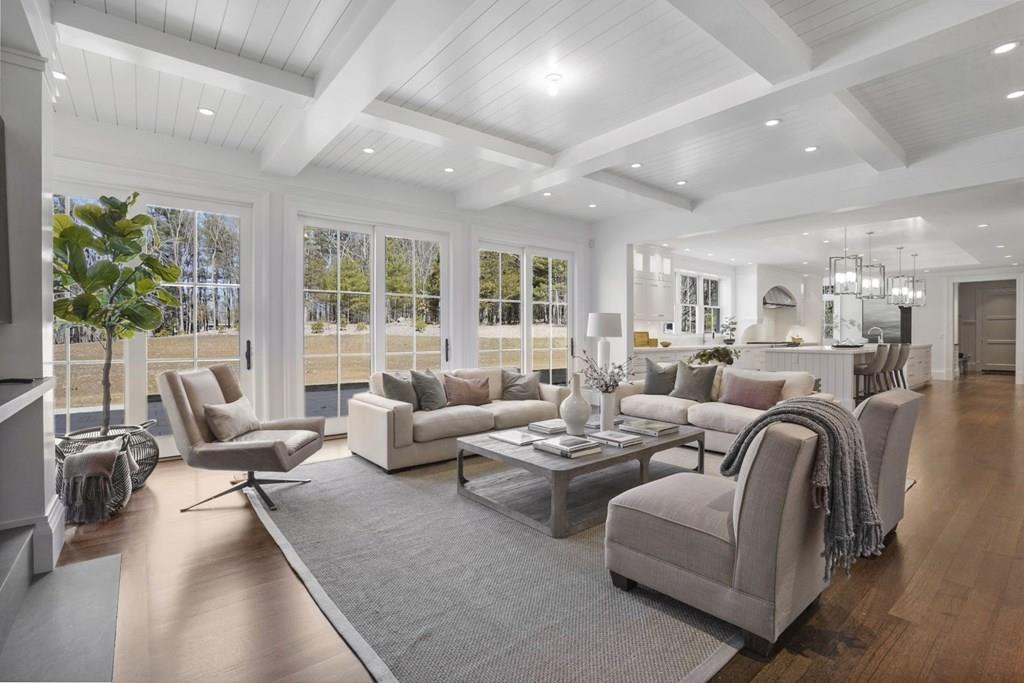 441 Glen Road Weston, MA 02493 - Photo 4 of 30