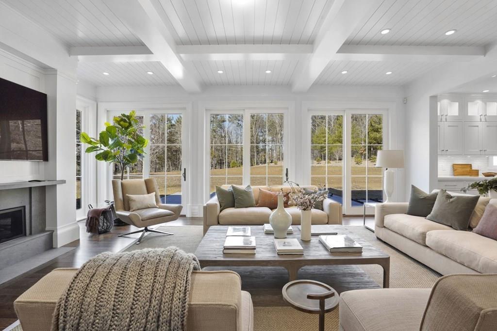 441 Glen Road Weston, MA 02493 - Photo 5 of 30