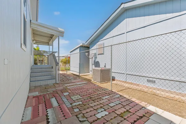 $325,000 | 2113 Barrington Lane, Modesto, CA 95350