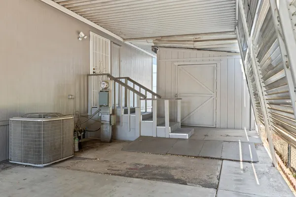 $325,000 | 2113 Barrington Lane, Modesto, CA 95350