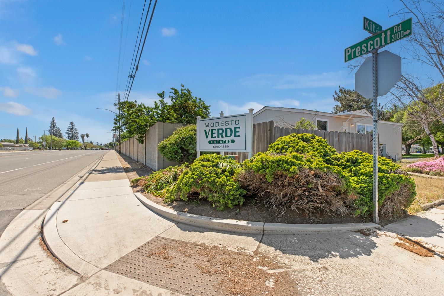 2113 Barrington Lane Modesto, CA 95350 - Photo 22 of 32 a view of a garden