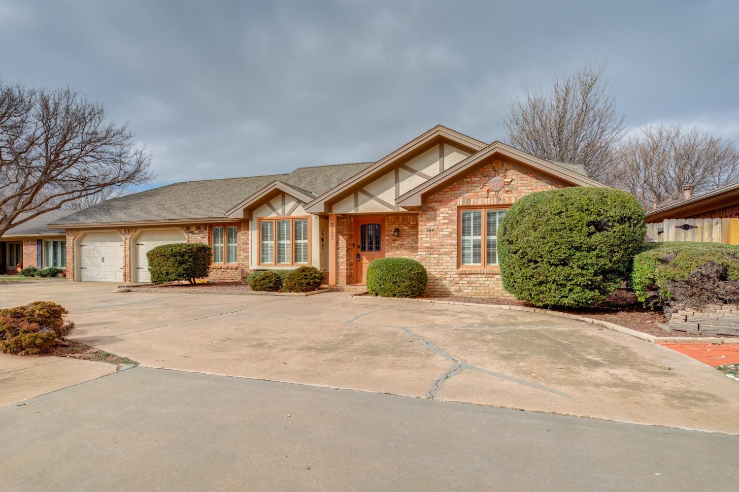 5722 68th Street Lubbock, TX 79424 - Photo 2 of 37 Photo 2