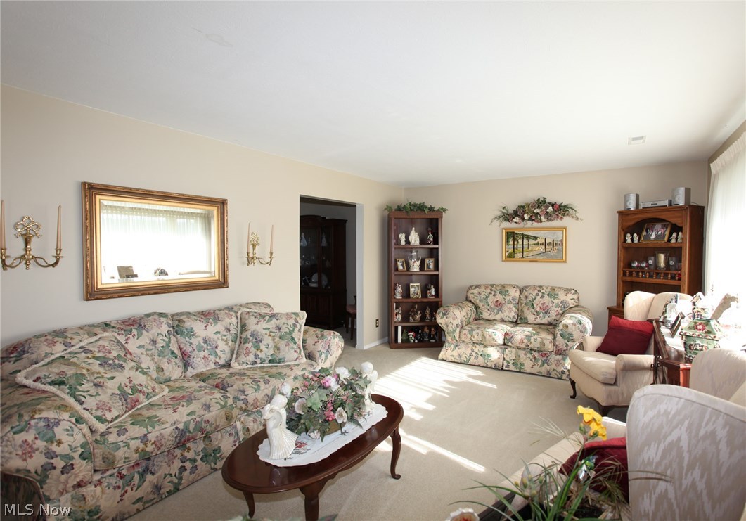 18756 Sheldon Road Brook Park, OH 44142 - Photo 4 of 25 Gallery Image 4