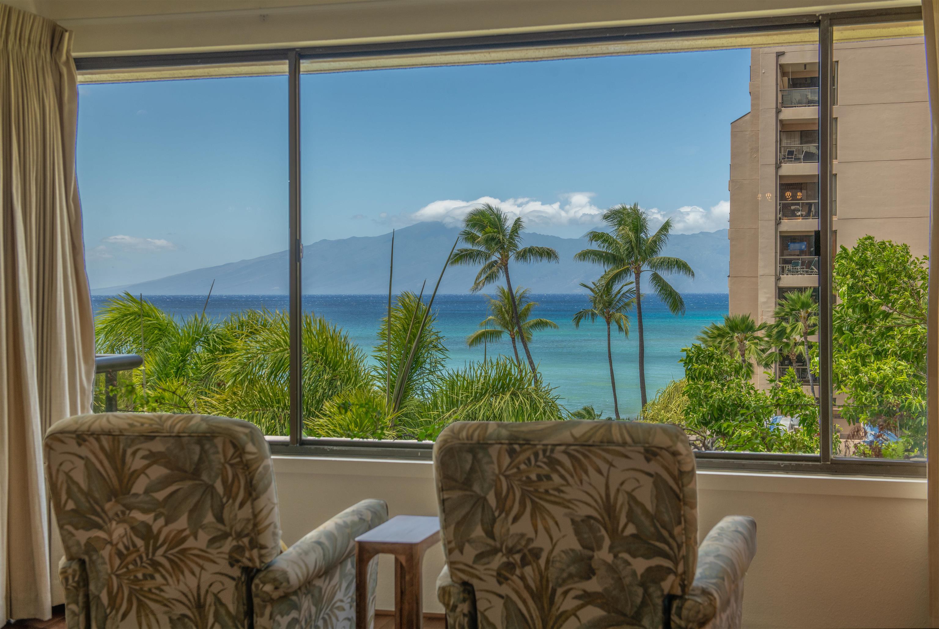 4299 Lower Honoapiilani Road, Unit 134 Lahaina, HI 96761 - Photo 2 of 50 a view of balcony with a potted plant