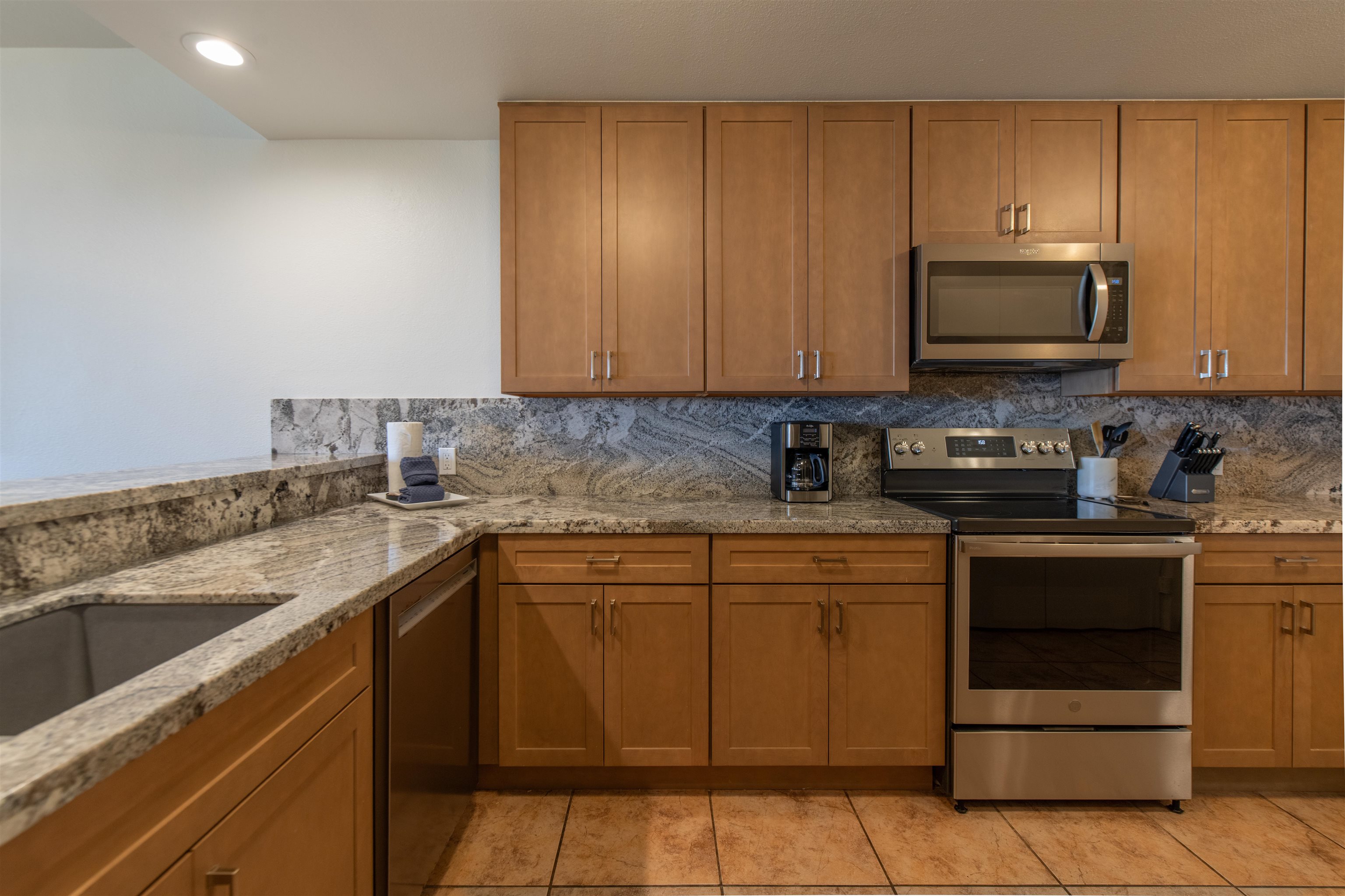 4299 Lower Honoapiilani Road, Unit 134 Lahaina, HI 96761 - Photo 4 of 50