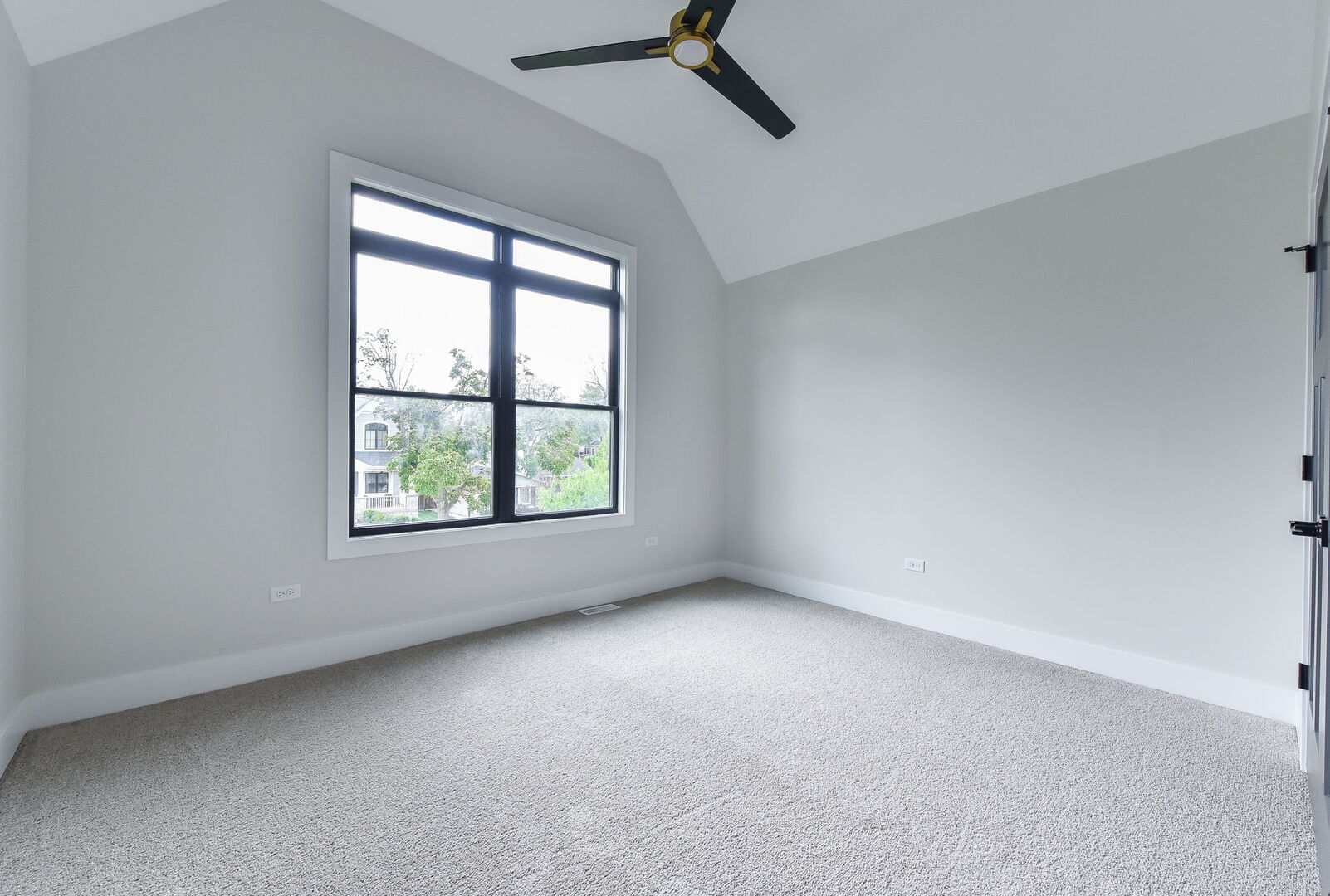 4600 Sterling Road Downers Grove, IL 60515 - Photo 28 of 42 Gallery Image 28