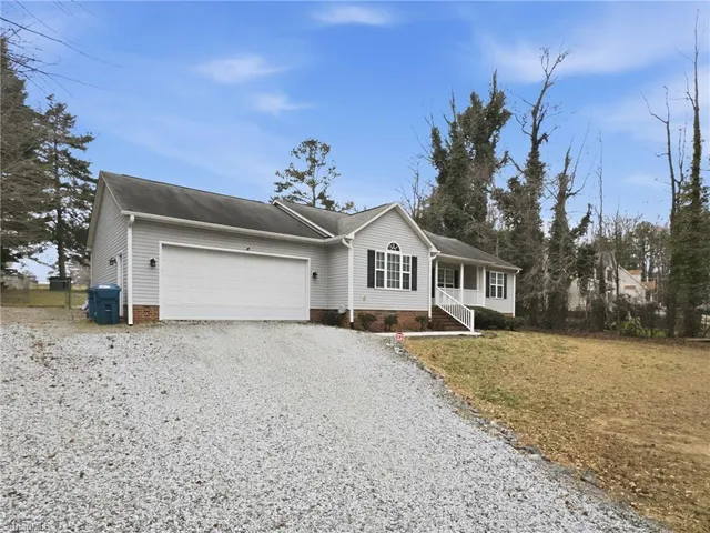 $349,000 | 6404 Brookline Drive, Pleasant Garden, NC 27313