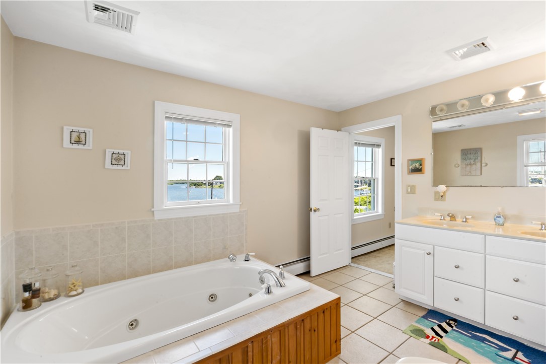 980 Matunuck Beach Road South Kingstown, RI 02879 - Photo 34 of 50