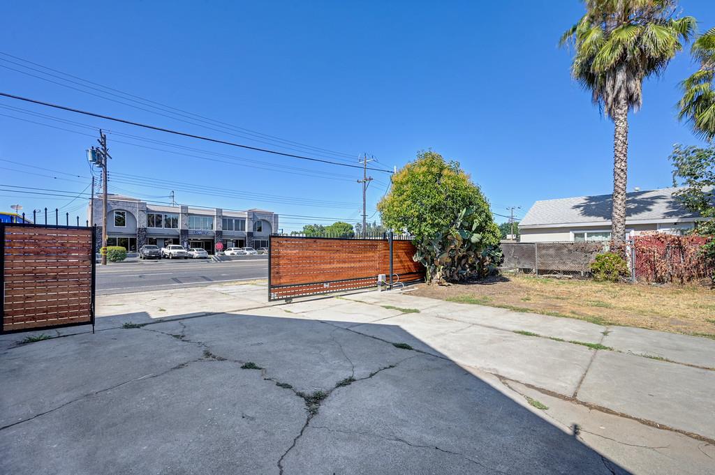 2820 Fruitridge Road Sacramento, CA 95820 - Photo 61 of 68