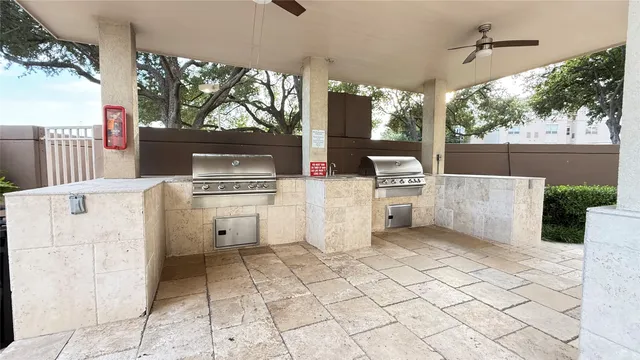 $197,000 | 3525 Sage Road, Unit 904, Houston, TX 77056