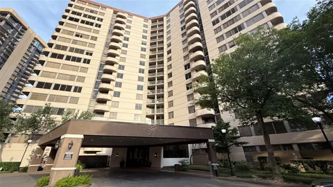 $197,000 | 3525 Sage Road, Unit 904, Houston, TX 77056