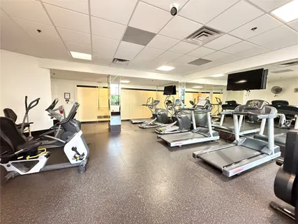 $197,000 | 3525 Sage Road, Unit 904, Houston, TX 77056