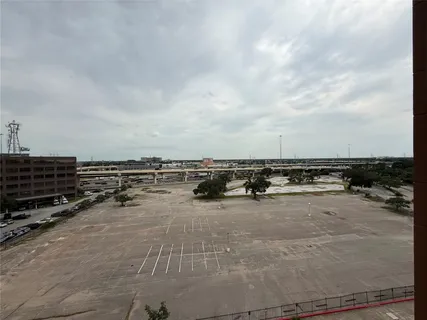 $197,000 | 3525 Sage Road, Unit 904, Houston, TX 77056