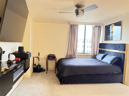 $197,000 | 3525 Sage Road, Unit 904, Houston, TX 77056