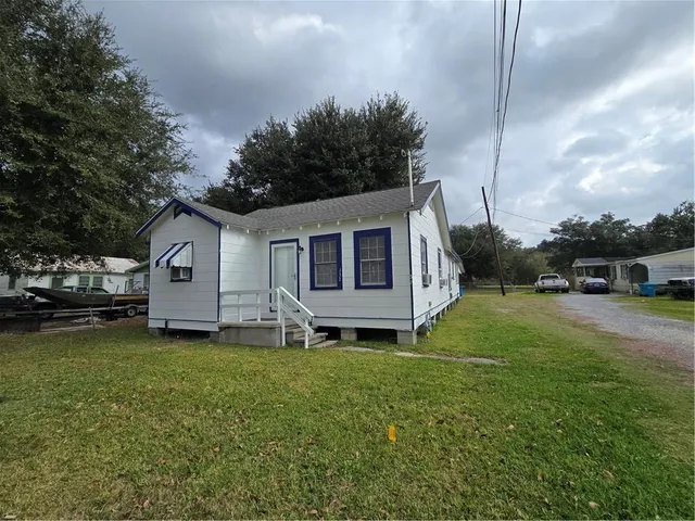 $1,500 | 137 Dufrene Lane, Des Allemands, LA 70030