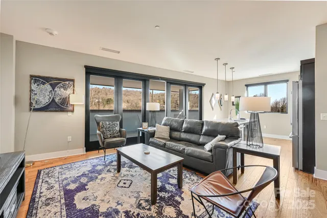 $799,000 | 145 Biltmore Avenue, Unit 205, Asheville, NC 28801