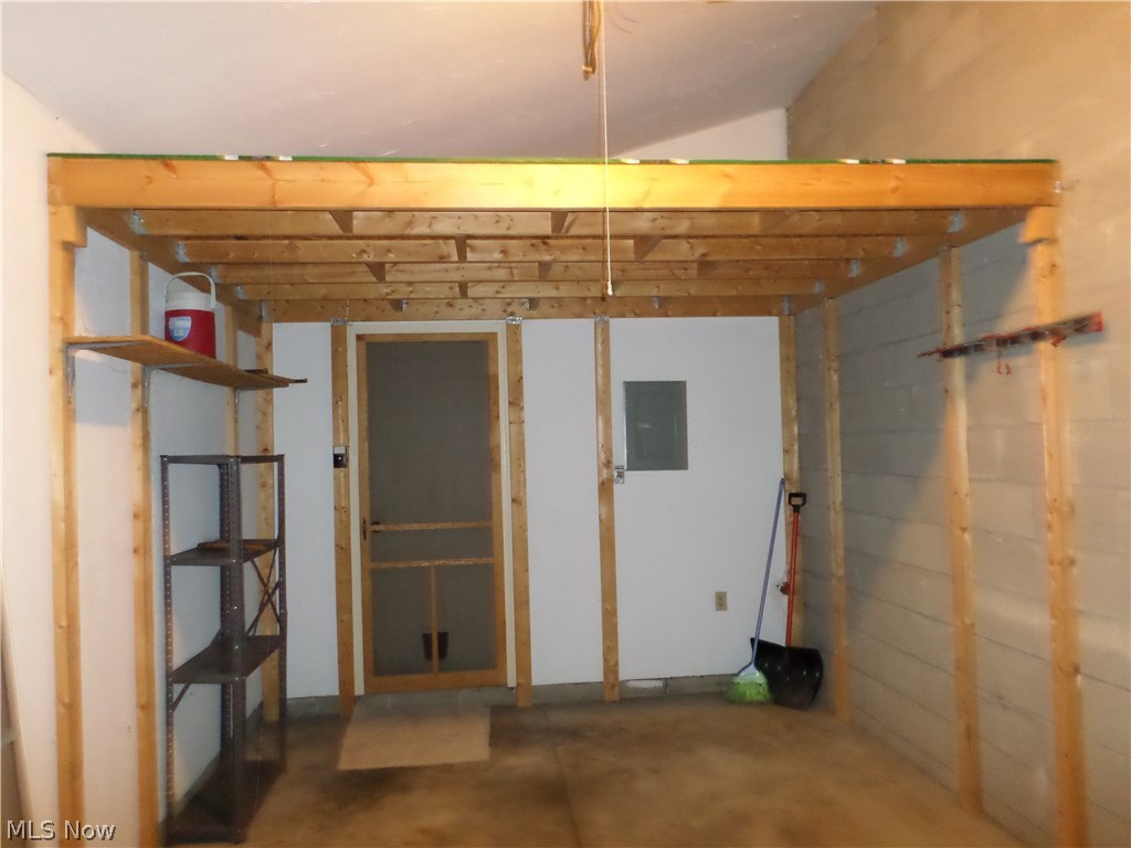 110 Greenwich Road, Unit 35 Seville, OH 44273 - Photo 4 of 10 Storage in garage