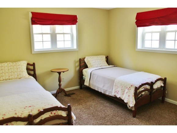 1489 Quechee West Hartford Road Hartford, VT 05001 - Photo 11 of 15 Gallery Image 11