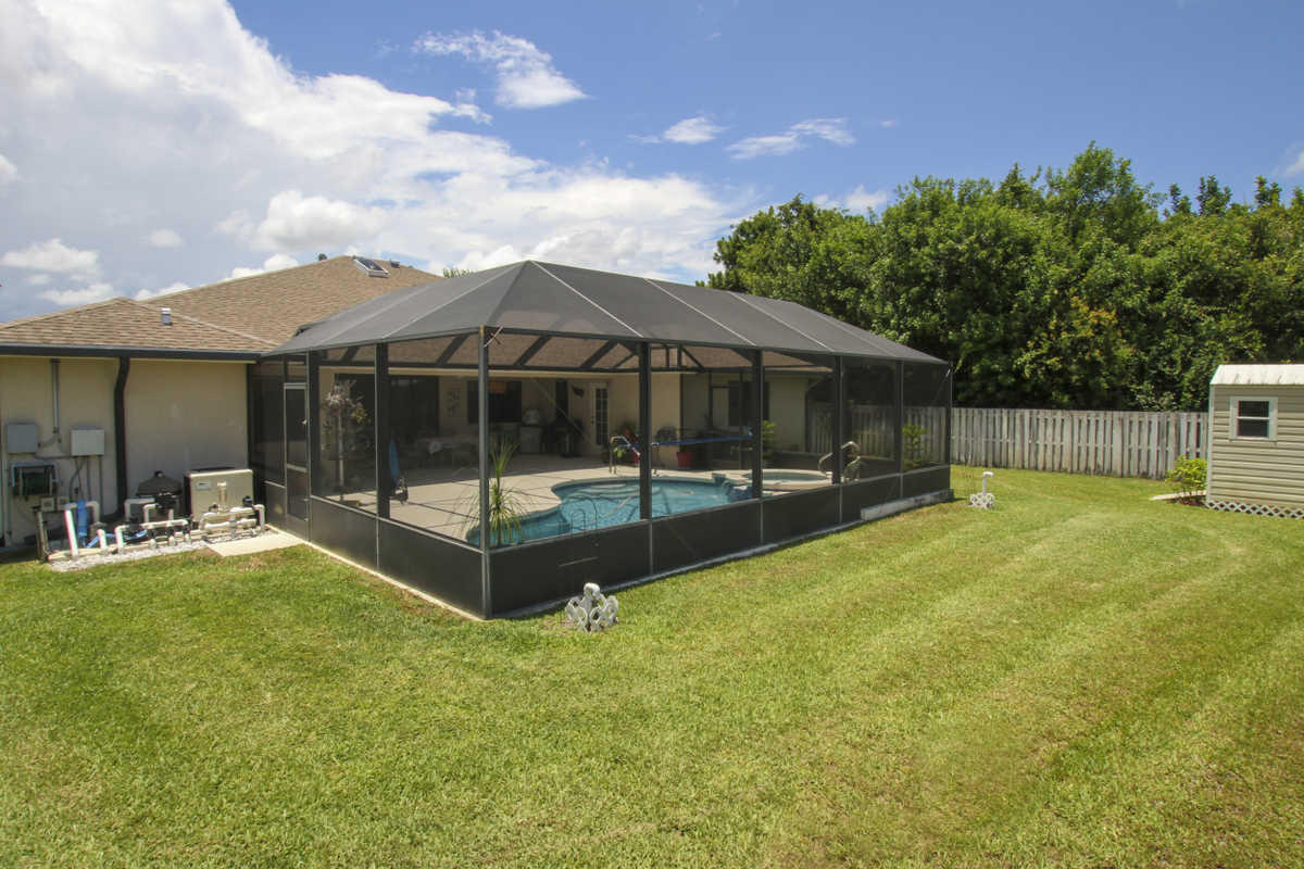 502 Southwest Homeland Road Port St. Lucie, FL 34953 - Photo 22 of 25 screen enclosure