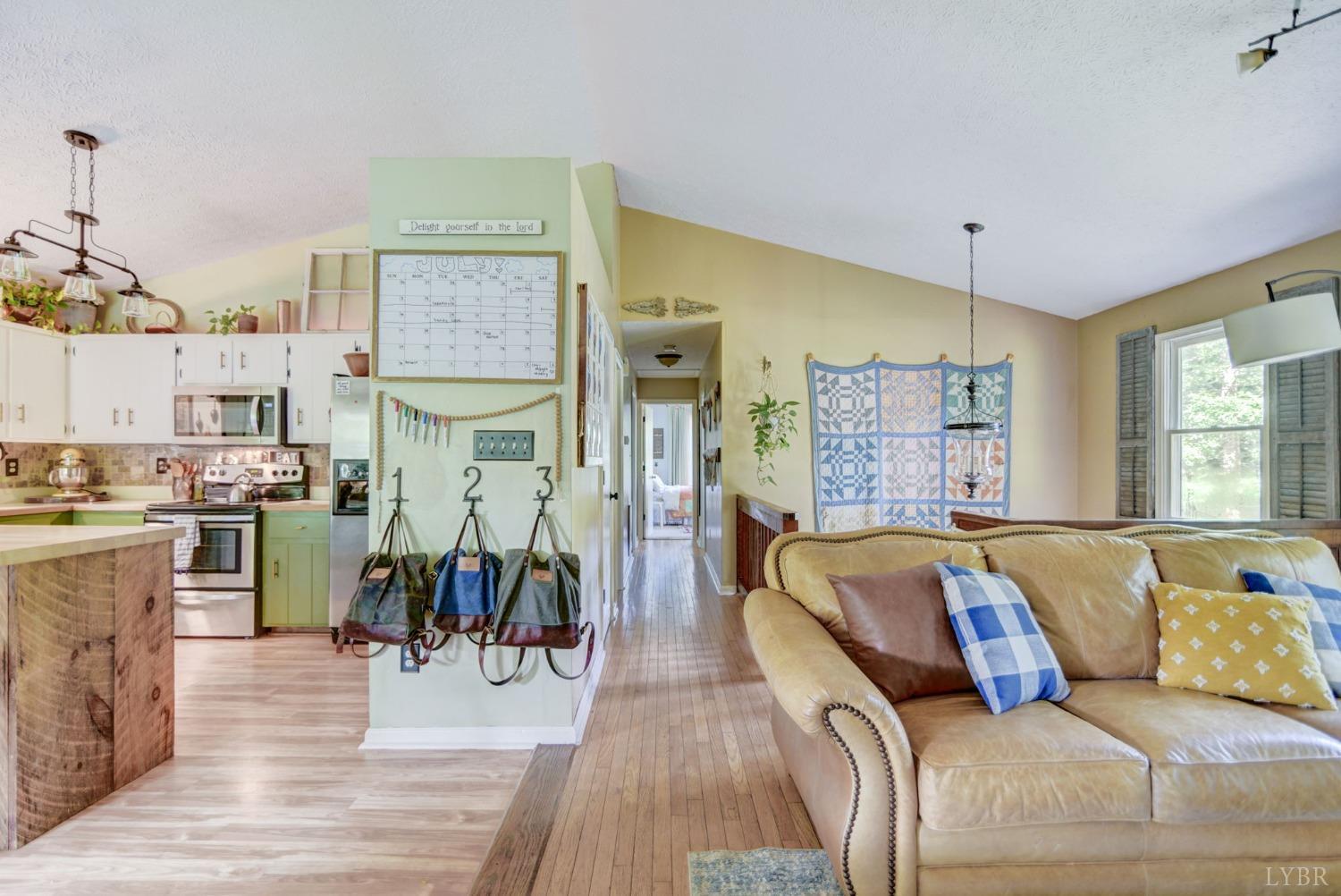 1006 Oxford Point Road Lynchburg, VA 24503 - Photo 14 of 41 Gallery Image 14