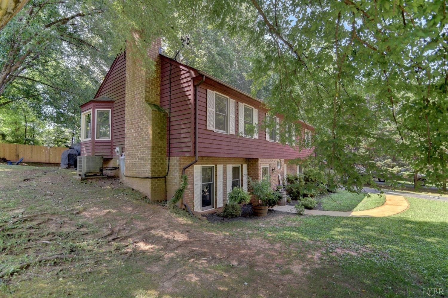 1006 Oxford Point Road Lynchburg, VA 24503 - Photo 40 of 41 Gallery Image 40