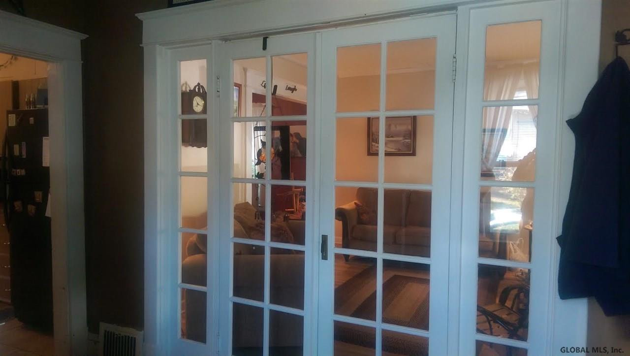 243 Bradford Road Schenectady, NY 12304 - Photo 8 of 18 Photo 8